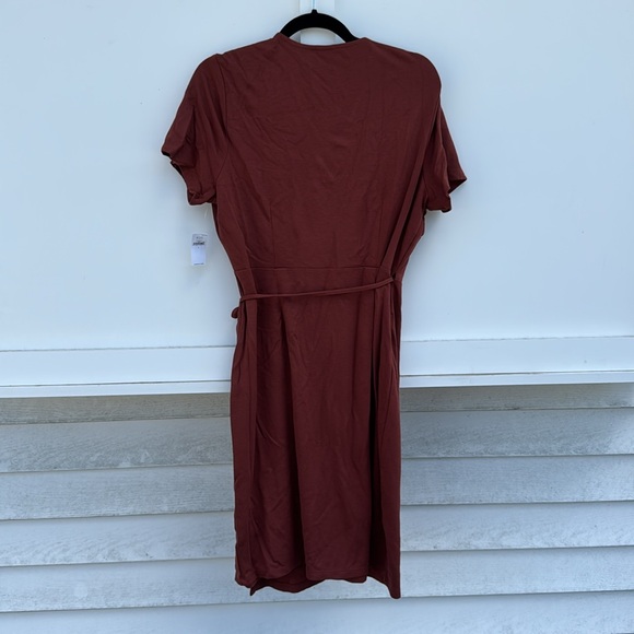 Old Navy Jersey Wrap Tie Dress - Picture 6 of 6